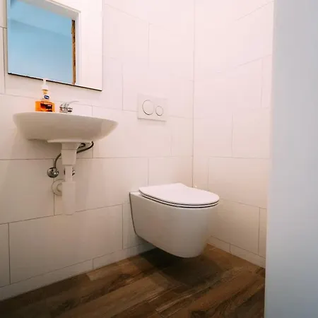 아파트 The Timber In