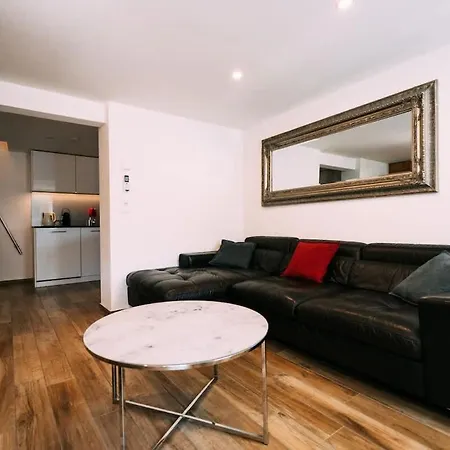 The Timber In * ブリエンツ